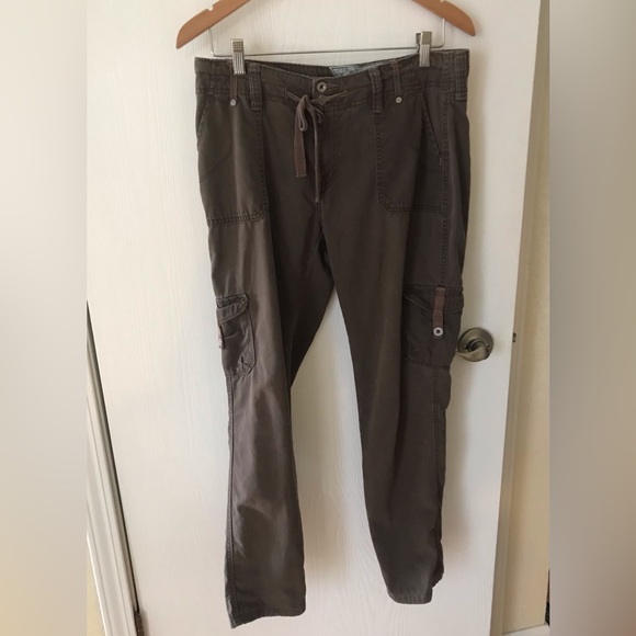 Levi’s Cargo Pants - Picture 7 of 8